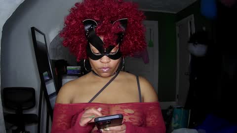 Queen Siren online show from December 12, 11:18 am