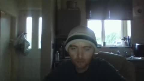 Snapshot of blackvswhite2022 chatting on February 19, 5:06 pm blackvswhite2022 online show from February 19, 5:06 pm