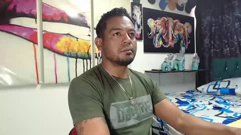 Snapshot of blade_foxx chatting on December 5, 3:39 pm Richard online show from December 5, 3:39 pm