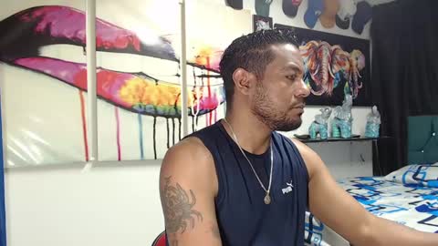 Snapshot of blade_foxx chatting on December 10, 12:50 am Richard online show from December 10, 12:50 am