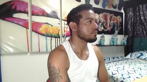 Snapshot of blade_foxx chatting on December 22, 8:47 pm Richard online show from December 22, 8:47 pm