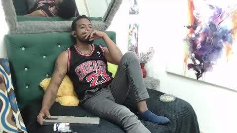 Snapshot of blade_foxx chatting on January 10, 4:54 am Richard online show from January 10, 4:54 am