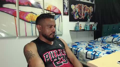 Snapshot of blade_foxx chatting on January 28, 6:05 am Richard online show from January 28, 6:05 am