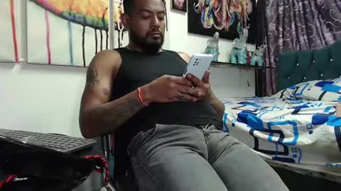 Snapshot of blade_foxx chatting on February 3, 6:39 pm Richard online show from February 3, 6:39 pm