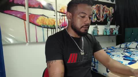 Snapshot of blade_foxx chatting on February 4, 12:40 am Richard online show from February 4, 12:40 am