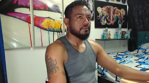 Snapshot of blade_foxx chatting on February 8, 12:06 pm Richard online show from February 8, 12:06 pm