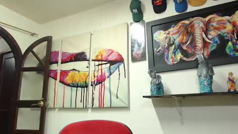 Snapshot of blade_foxx chatting on February 22, 7:56 am Richard online show from February 22, 7:56 am