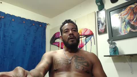 Snapshot of blade_foxx chatting on February 23, 2:07 am Richard online show from February 23, 2:07 am