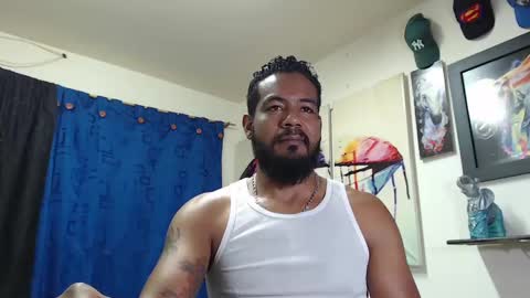 Snapshot of blade_foxx chatting on March 2, 3:59 pm Richard online show from March 2, 3:59 pm