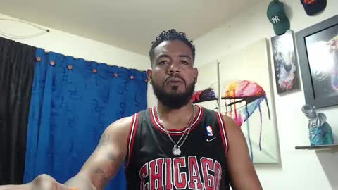 Snapshot of blade_foxx chatting on March 4, 3:11 am Richard online show from March 4, 3:11 am