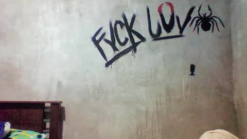 Snapshot of blade_sensual chatting on November 18, 8:19 am blade_sensual online show from November 18, 8:19 am