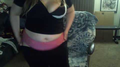 bladesizzo3111 online show from March 25, 7:14 am