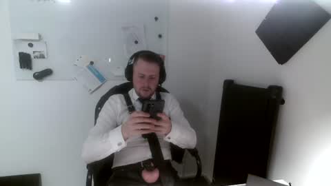 blah9876543 online show from June 17, 8:32 pm