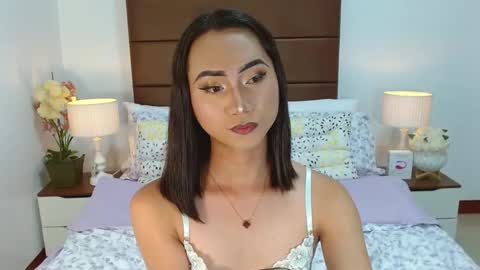 blairwilzon online show from November 24, 9:47 pm