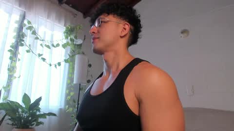 Snapshot of blake_levi chatting on April 1, 4:26 pm Blake Levi Independent Model online show from April 1, 4:26 pm