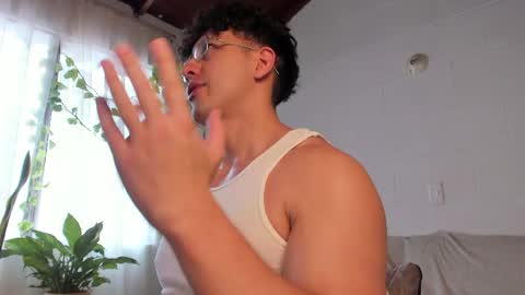 Snapshot of blake_levi chatting on April 5, 6:16 pm Blake Levi Independent Model online show from April 5, 6:16 pm