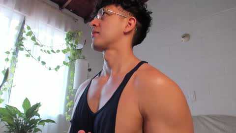 Snapshot of blake_levi chatting on April 8, 5:02 pm Blake Levi Independent Model online show from April 8, 5:02 pm
