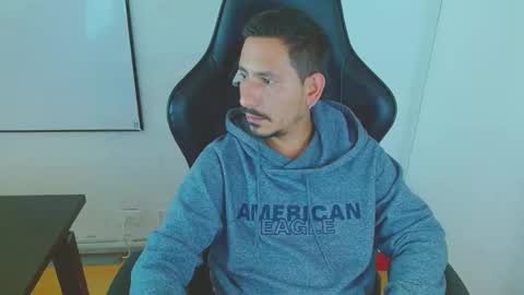 Snapshot of blakedavid69 chatting on January 19, 8:19 pm David online show from January 19, 8:19 pm