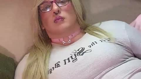 Blakely Morningstar   online show from February 5, 1:11 pm