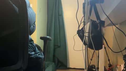 Snapshot of blakjag chatting on December 17, 2:39 am Blackjag00 online show from December 17, 2:39 am