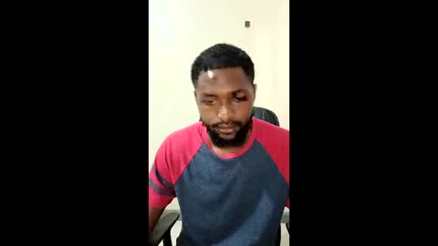 Snapshot of blakmoufaka chatting on February 13, 4:08 am blakmoufaka online show from February 13, 4:08 am