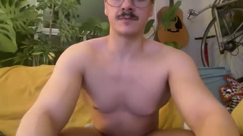 Snapshot of blamingos chatting on February 28, 3:40 am blamingos online show from February 28, 3:40 am