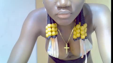 Snapshot of blaq_melanin chatting on November 22, 7:18 am nikky00 online show from November 22, 7:18 am