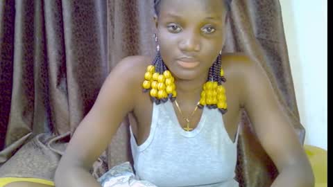 Snapshot of blaq_melanin chatting on November 23, 4:18 pm nikky00 online show from November 23, 4:18 pm