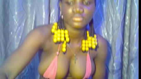 Snapshot of blaq_melanin chatting on December 1, 6:07 am nikky00 online show from December 1, 6:07 am