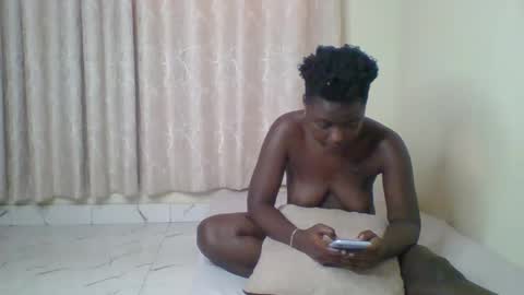 Snapshot of blaq_pearl chatting on March 25, 4:07 am blaq_pearl online show from March 25, 4:07 am