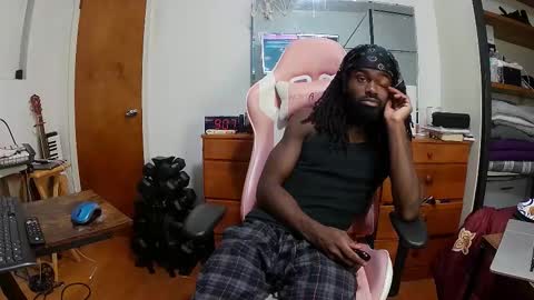 Snapshot of blaqjay chatting on December 15, 2:05 am BlaqJay online show from December 15, 2:05 am