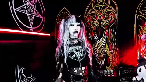   online show from October 3, 2:08 am