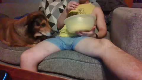 Snapshot of blaw_1321 chatting on November 6, 8:59 am blaw_1321 online show from November 6, 8:59 am