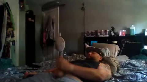 Snapshot of blaze2472 chatting on June 5, 4:35 pm blaze2472 online show from June 5, 4:35 pm