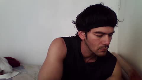 Snapshot of blckhorse19 chatting on February 18, 3:10 pm blckhorse19 online show from February 18, 3:10 pm