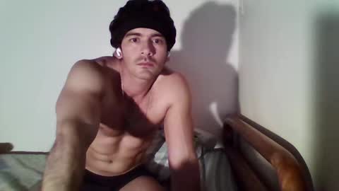 Snapshot of blckhorse19 chatting on February 20, 5:33 am blckhorse19 online show from February 20, 5:33 am