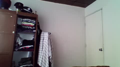 Snapshot of blckhorse19 chatting on February 24, 3:09 pm blckhorse19 online show from February 24, 3:09 pm