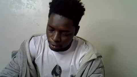 Snapshot of blesse_mixed chatting on November 27, 2:30 pm Black brown online show from November 27, 2:30 pm