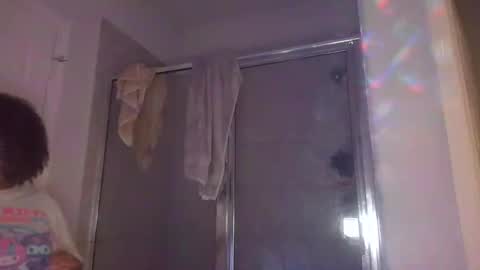 Snapshot of blessica_eddieluv6996 chatting on March 4, 3:23 am BLESSICA EDDIE LOVE online show from March 4, 3:23 am