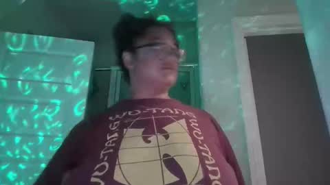 Snapshot of blessica_eddieluv6996 chatting on March 8, 3:21 am BLESSICA EDDIE LOVE online show from March 8, 3:21 am