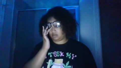 Snapshot of blessica_eddieluv6996 chatting on March 31, 2:13 am BLESSICA EDDIE LOVE online show from March 31, 2:13 am