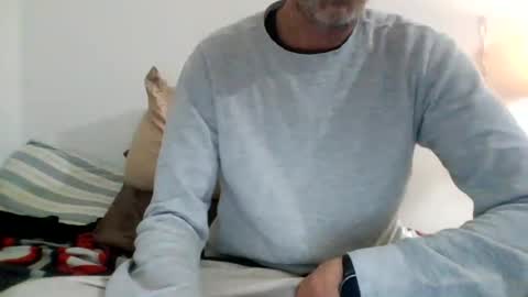 Snapshot of bliinkky3675 chatting on January 4, 1:42 pm Banana boy blinky online show from January 4, 1:42 pm