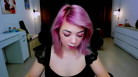 Snapshot of blinkofeyess chatting on December 7, 4:42 am Nicole online show from December 7, 4:42 am