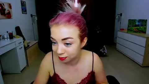 Snapshot of blinkofeyess chatting on December 20, 7:12 am Nicole online show from December 20, 7:12 am