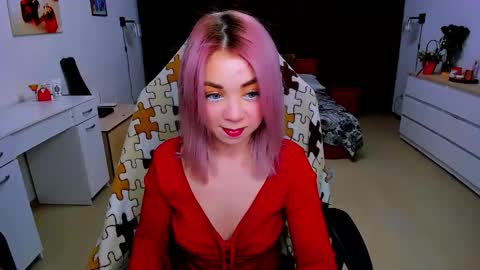 Snapshot of blinkofeyess chatting on January 30, 5:30 am Nicole online show from January 30, 5:30 am