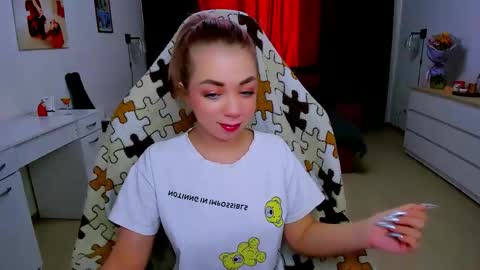 Snapshot of blinkofeyess chatting on February 8, 6:54 am Nicole online show from February 8, 6:54 am