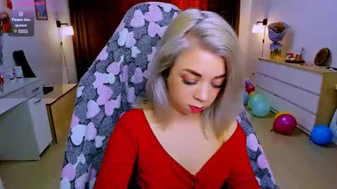 Snapshot of blinkofeyess chatting on February 13, 11:39 am Nicole online show from February 13, 11:39 am