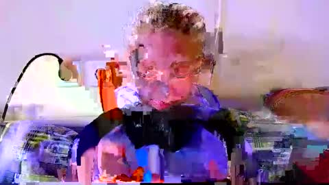 Snapshot of blinkofeyess chatting on February 21, 1:55 pm Nicole online show from February 21, 1:55 pm