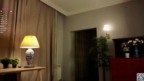 Scarlett NEXT LIVE  5AM gmt online show from December 29, 2:21 pm