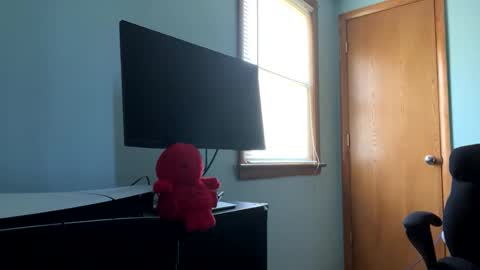 Snapshot of blissfulfoxtrot chatting on March 9, 2:10 pm Blissful Foxtrot online show from March 9, 2:10 pm